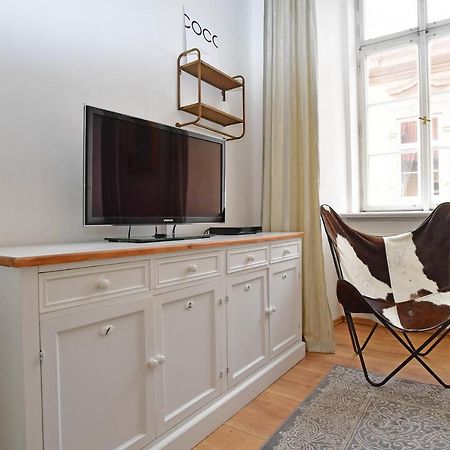 Lovely Little Cosy Apt In Prága Kültér fotó