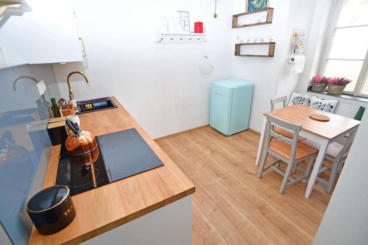 Lovely Little Cosy Apt In Prága Kültér fotó